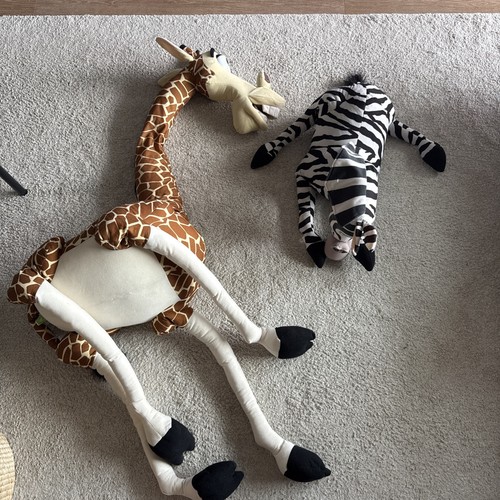 Madagascar melman huge marty - melman,