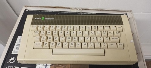 Acorn electron vintage