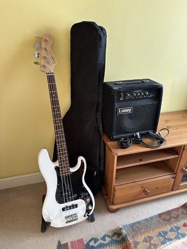 Squier bass electric - squier,
