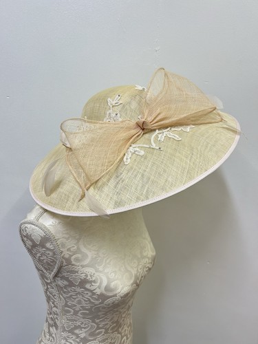 Cream natural fibre lace bow - cream,