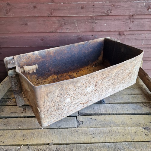 Reclaimed wall mounted - 25",