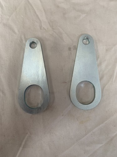 Engine lifting hooks eyes - hooks/eyes, for