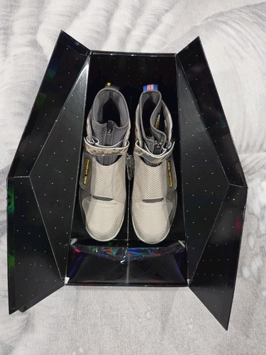 New reebok alien - reebok, bug