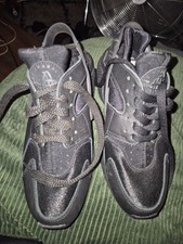 Nike Air Huaraches Size 5