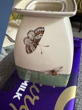 Wedgwood Sarah's Garden Green Vase