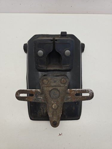 Yamaha 125 rear - tw, license