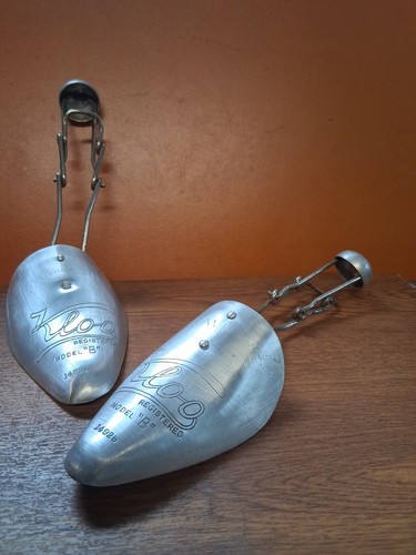 Vintage shoe shaper trees - trees, art