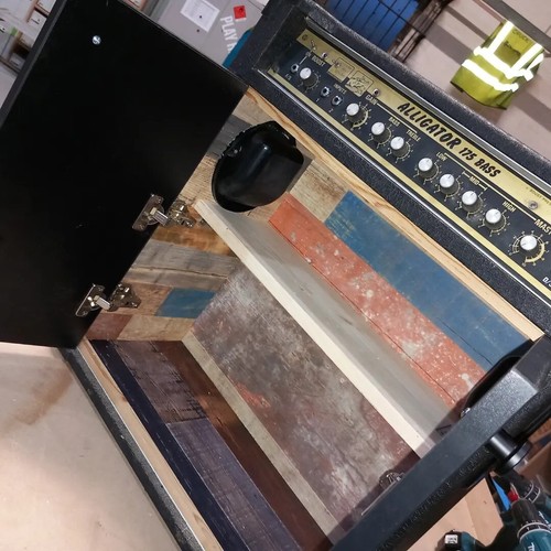 Funky bass amp - funky,