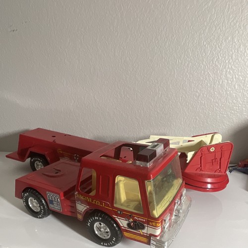 Nylint engine red - engine, fire