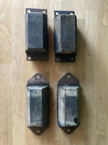 Axle rubber bump stops - axle, buffers