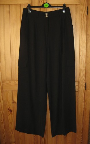 Next black pleat front - black,