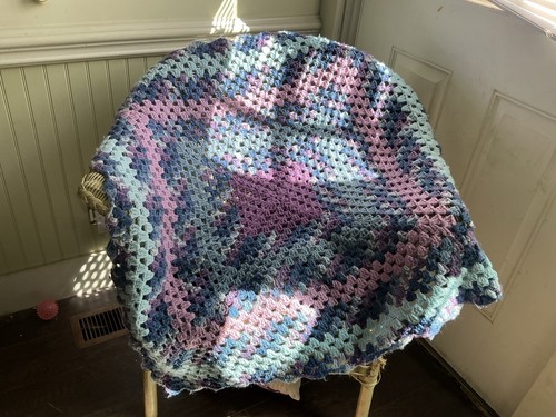 Lot two hand crochet - lot,
