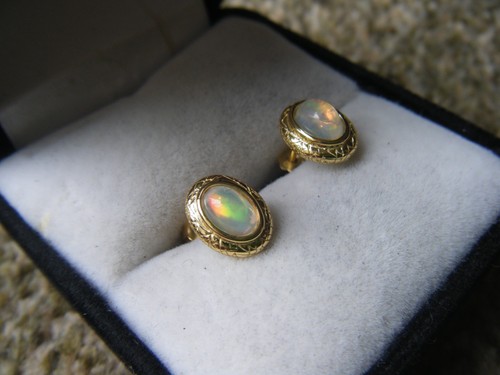 Coober pedy opal - pedy,