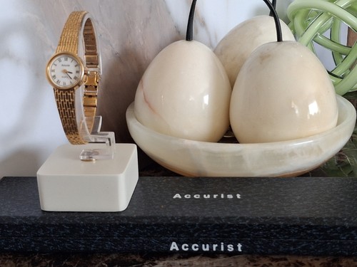 Ladies vintage accurist watch - ladies,
