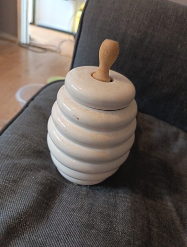 White ceramic beehive - ceramic, honey