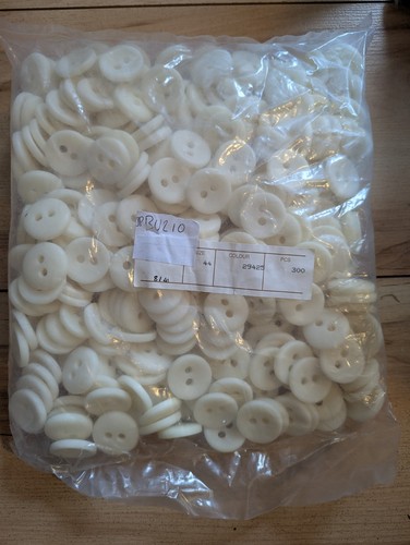 Bulk bag buttons - (300pcs),
