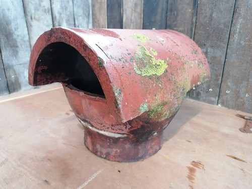 Reclaimed red terracotta half - red,