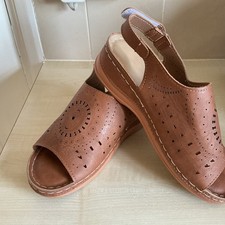 Pavers Women's Open-Toe Heel