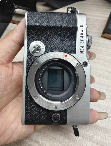 Olympus pen mirrorless - pen,