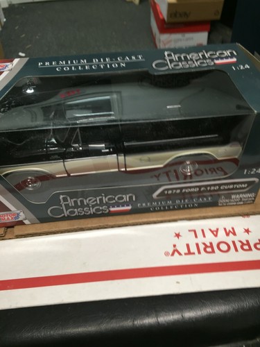 Motor max 1979 ford - 1:24,