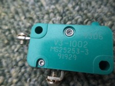 PIPER AIRCRAFT MICRO SWITCH LIMIT MS25253-3 91929 V3 1002  NOS. HONEYWELL.