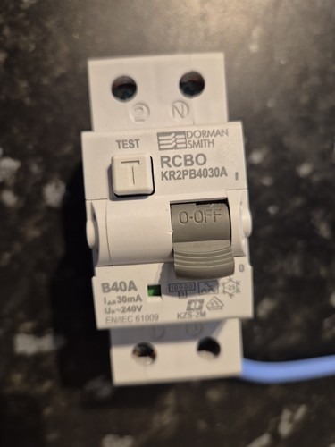 Dorian smith rcbo kr2pb4030a - rcbo,