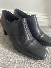 Black Boot Shoe - 6