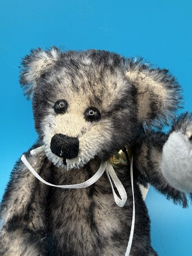 Alfie australia artist bear - alfie,