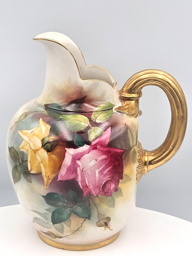 Royal worcester antique - royal, flat