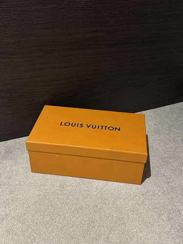 Authentic louis vuitton empty - authentic,