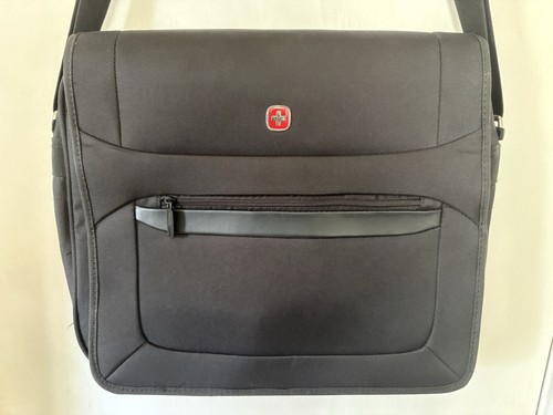 Wenger padded messenger - 17”,