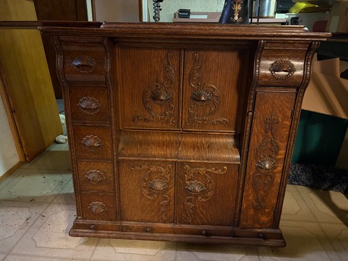 Singer model sewing machine - 66,