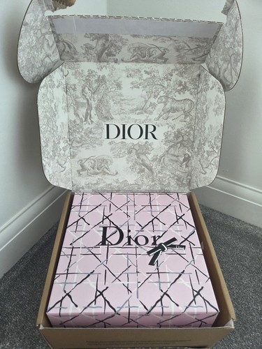 Dior pink bow 2026 square - dior,