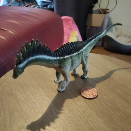 Dinosaurs amargasaurus figure - dinosaurs,