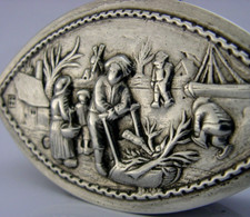 BEAUTIFUL DUTCH SOLID SILVER TRINKET SNUFF BOX 1913 ANTIQUE DESK ITEM 58g