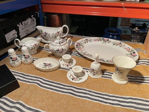 Wedgewood hathaway rose - hathaway,