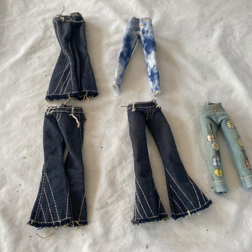 Bratz doll clothes bundle - doll,