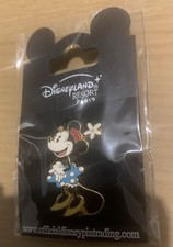 Disney pin badge Minnie Mouse retro