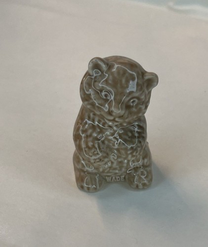 Wade whimsie cat collectable - cat,