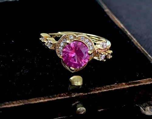 Vintage style jewellery - vintage,
