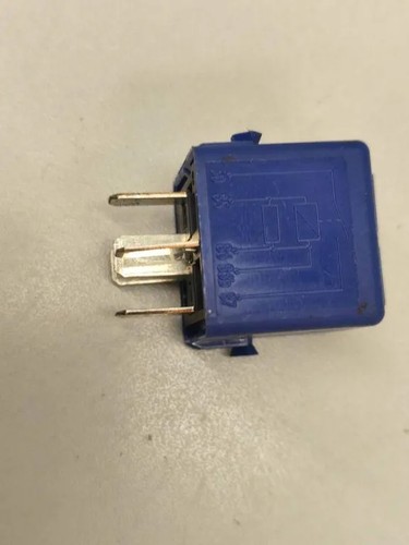 Bmw e90 relays 8364582 - relays,