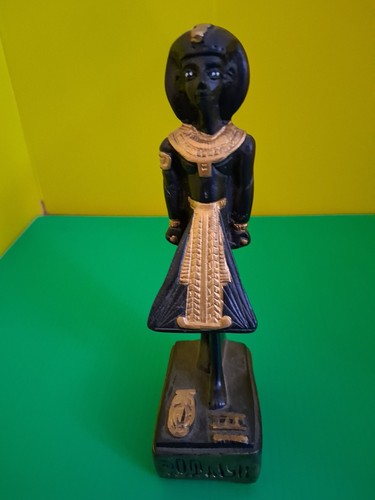 Egyptian medium sized pharaoh - medium,