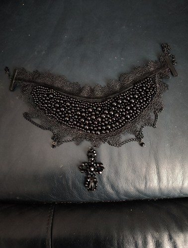 Punk rave women - rave, beaded