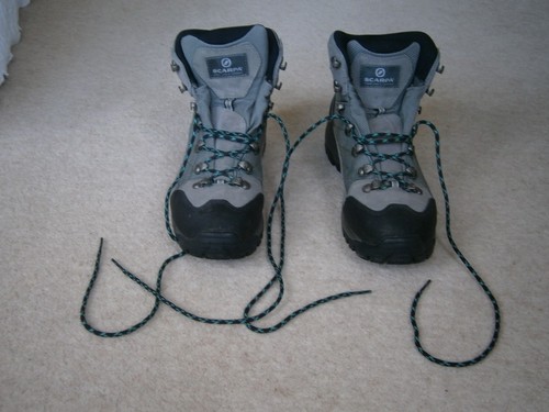 Women walking boots size 7 - walking,