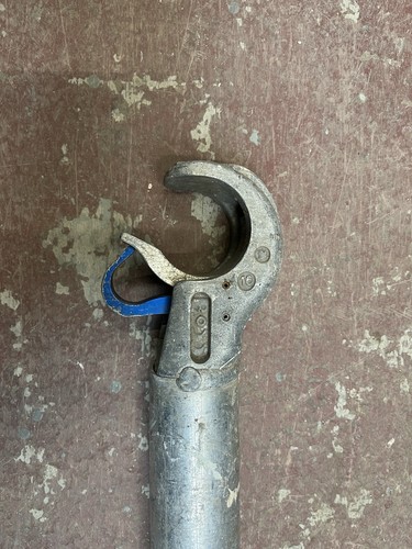 Boss youngman tower - blue, clip