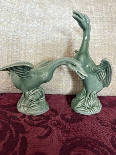 Chhab green glossy - green, glazed