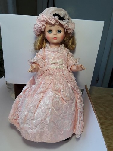 Madame alexander doll - doll:, madelyn