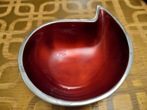 Beautiful silver metal bowl - beautiful,