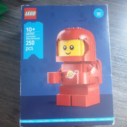 Lego scaled baby - lego:, astronaut