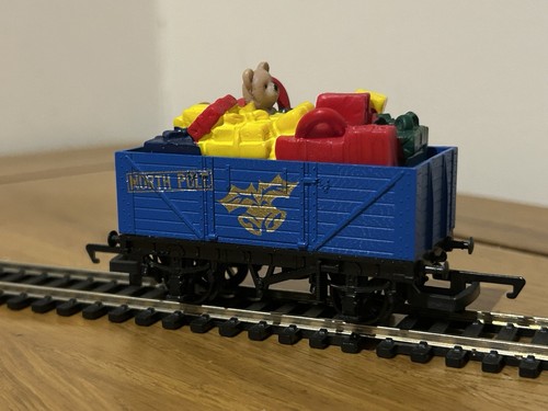 Hornby north pole plank wagon - plank,